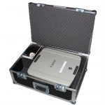 Beamer - Projektor 6000 ANSI-Lumen Full-HD Case offen